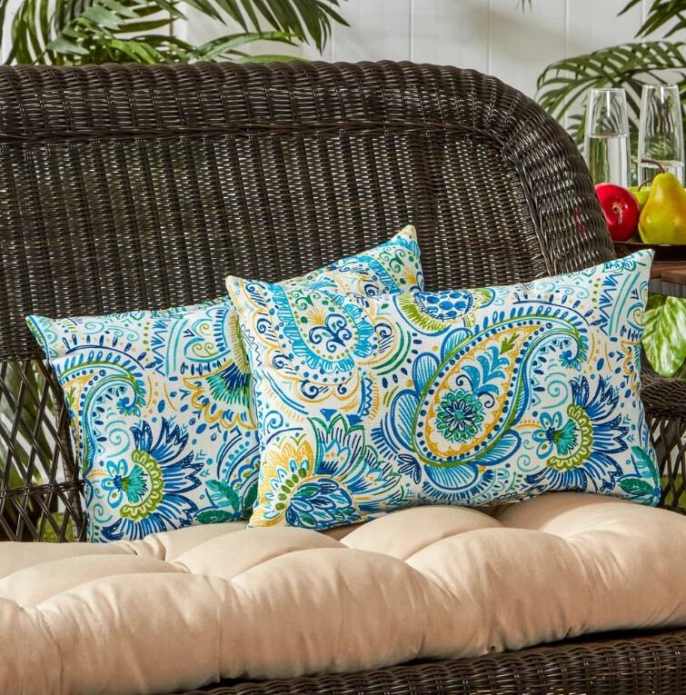 Set of 2 Outdoor Accent Pillows