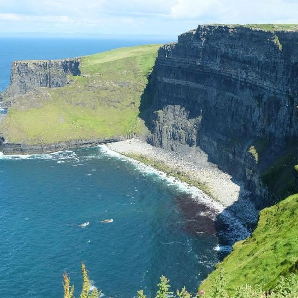 Ireland: 6-Night Guided Wild Atlantic Way & Dublin Tour w/Air, Transfers & 7 Meals