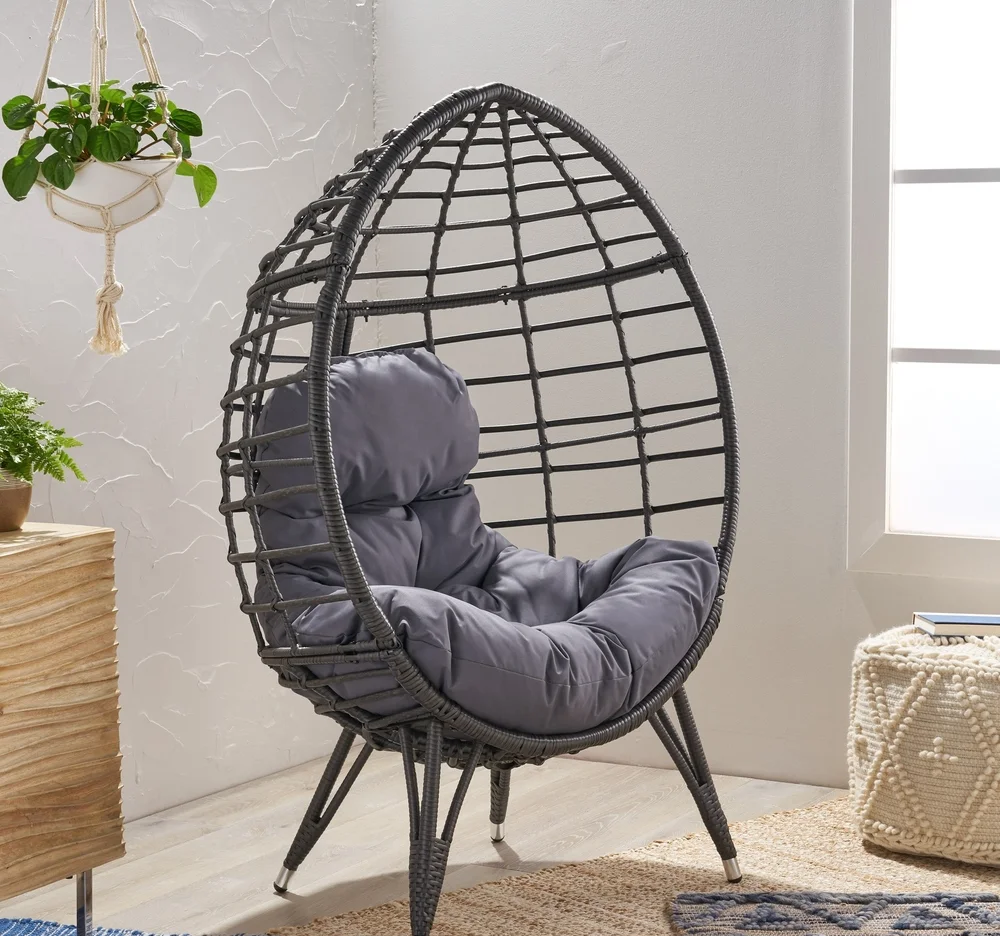 Outdoor Wicker Teardrop Chair w/ Cushion