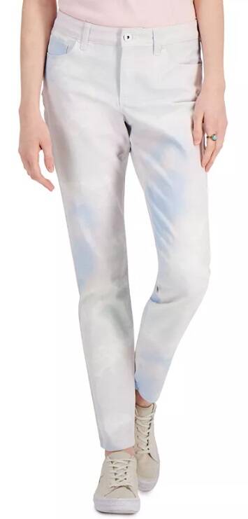 Women's Curvy-Fit Skinny Jeans