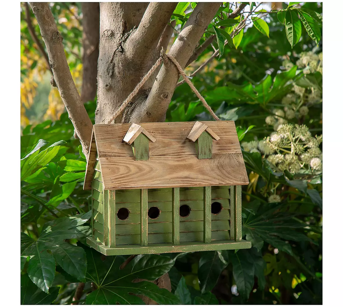 Wood Garden Birdhouse