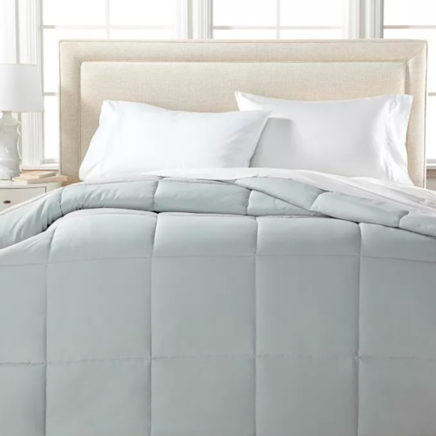 Royal Lux Down Alternative Comforter