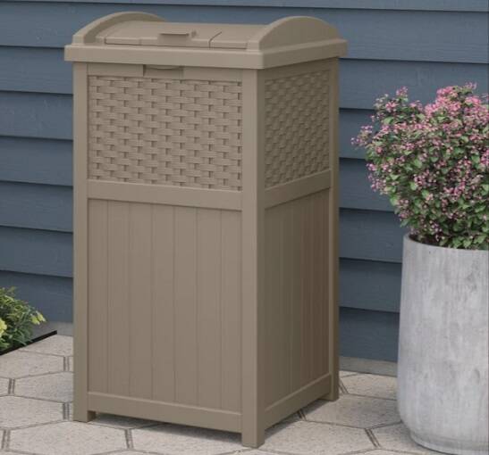 Suncast Wicker 30Gal Trash Can