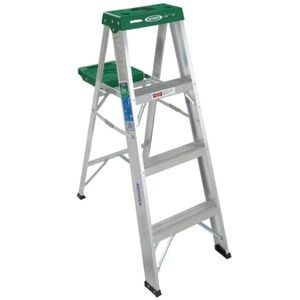 Werner 4' Aluminum Step Ladder w/ Tool Tray