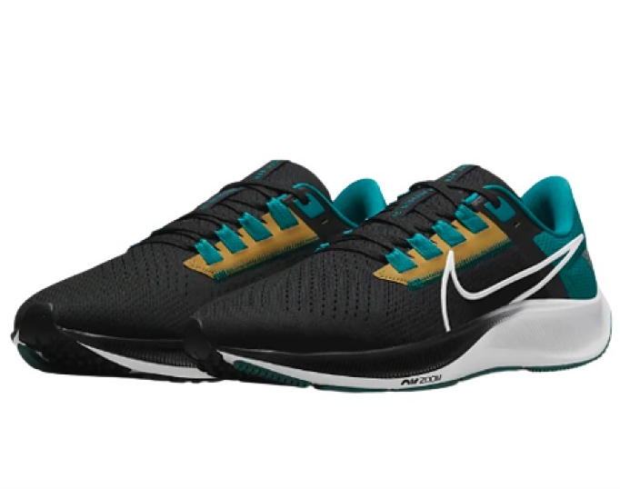 Nike Men's Air Zoom Pegasus 38 Running Shoes