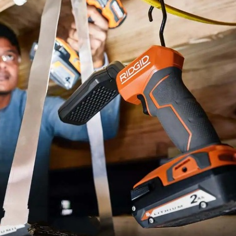 Ridgid 18V Cordless LED Stick Light Kit