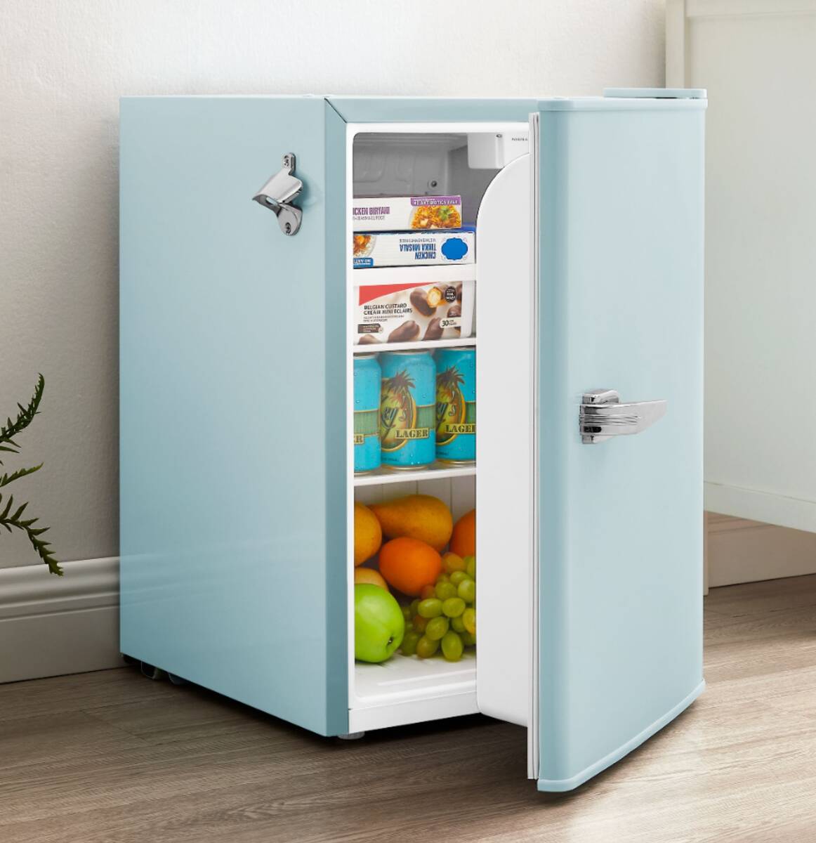 Insignia 2.5 Cu. Ft. Retro Mini Fridge